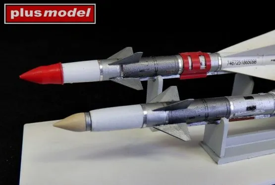 R-40RD (AA-6C Acrid) 1:48