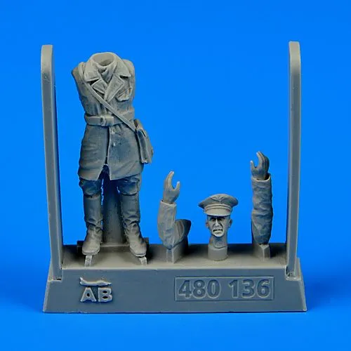 French Free Fighter Pilot WWII (1942-1945) 1:48