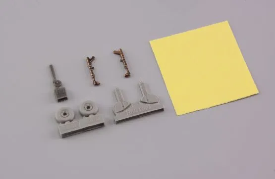 Spitfire Mk.IX legs BRONZE w/ 5 spoke wheels 1:72