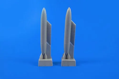 S. O.4050 Vautour - External tanks 1:72