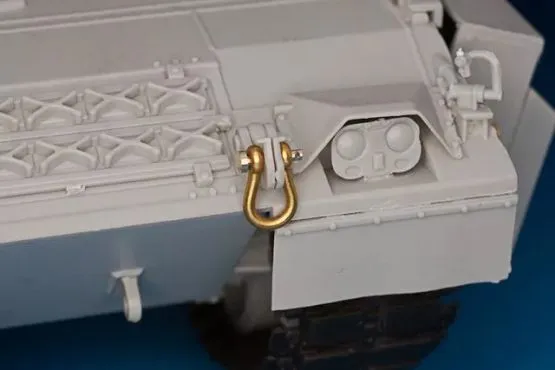 Shackles Type A 1:35