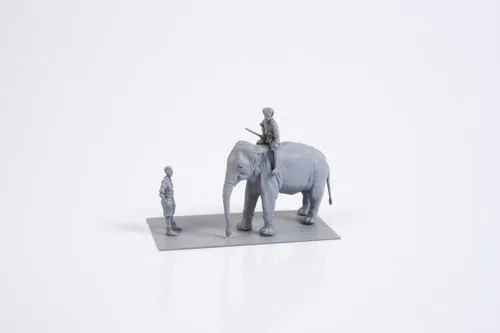 RAF Mechanic in India + Elephant with Mahout 1:72