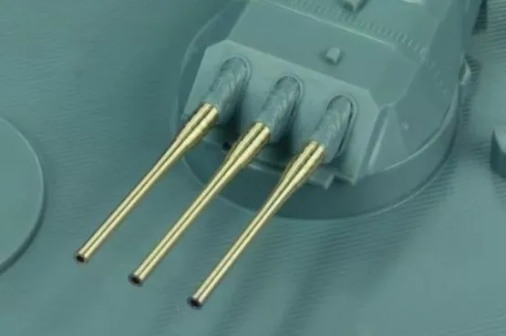 Yamato class - 46 cm/45 (18.1") barrel 1:700