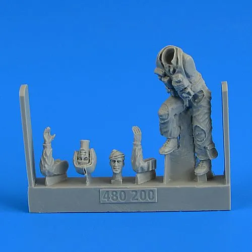 USAF Fighter Pilot on the ladder 1:48