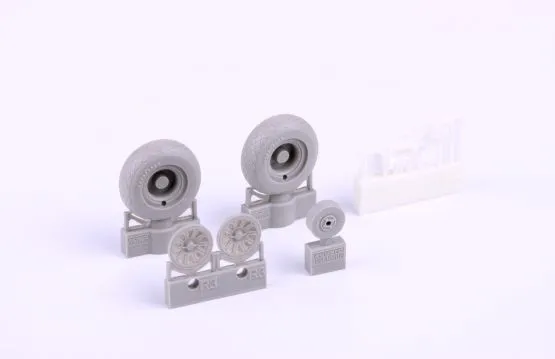 P-51D wheels 1:48