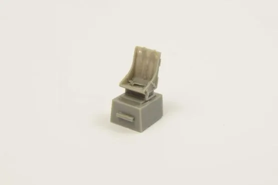 Kittyhawk IV Seat with Sutton Harness 1:72
