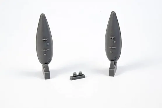 P-51D Mustang Metal Drop Tank w/ jutting filler neck 1:32