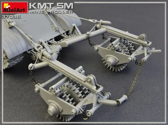 KMT-5M Soviet Mine-Roller 1:35