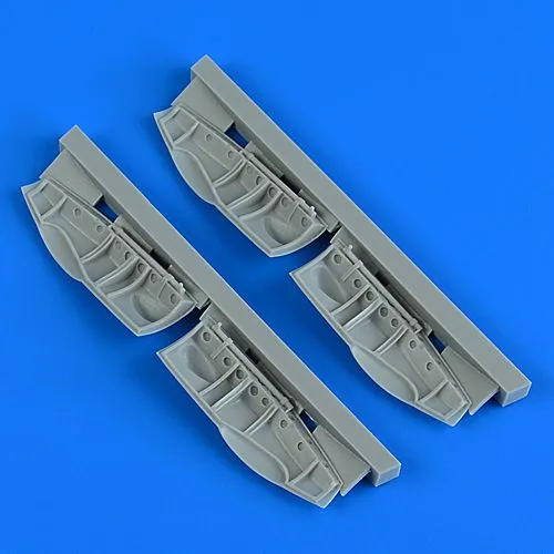 Bristol Beaufighter undercarriage covers 1:48