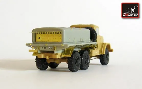 VZ-20-350 Soviet modern airfield air tanker 1:72