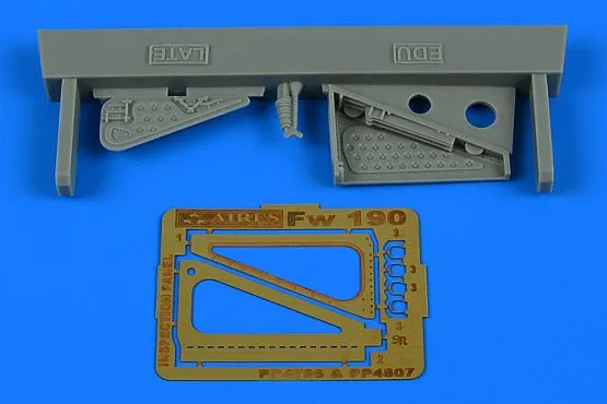 Fw 190 inspection panel - late 1:48