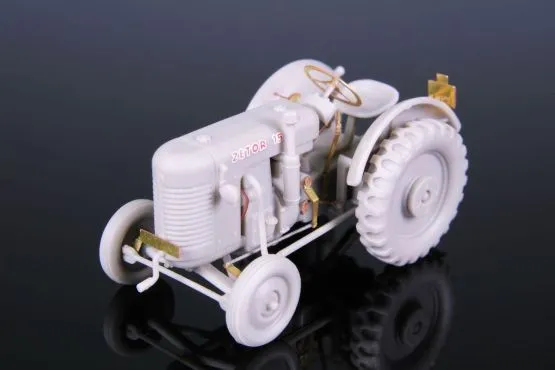 Zetor 15 Czechoslovak Tractor 1:72