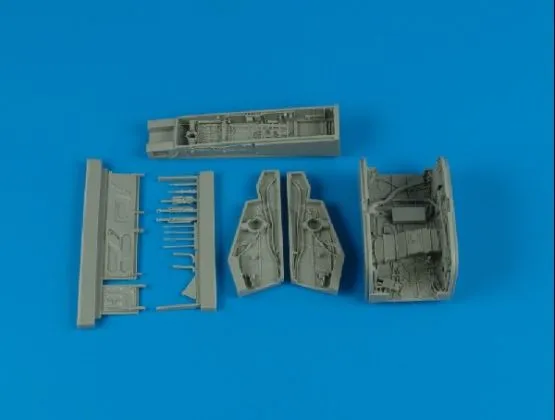 F-100D Super Sabre wheel bays 1:32