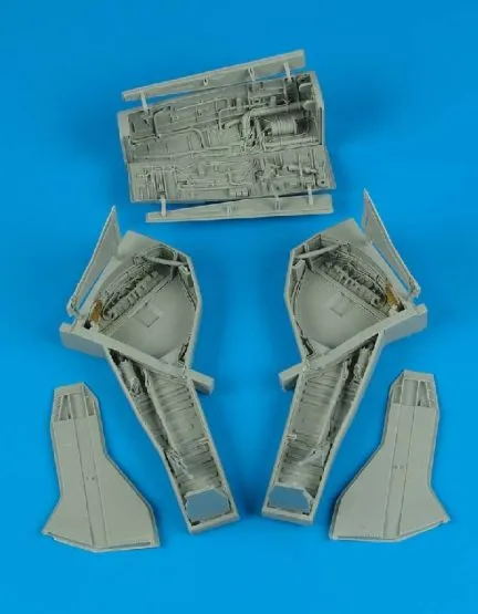 F-105 Thunderchief wheel bay for Trumpeter 1:32