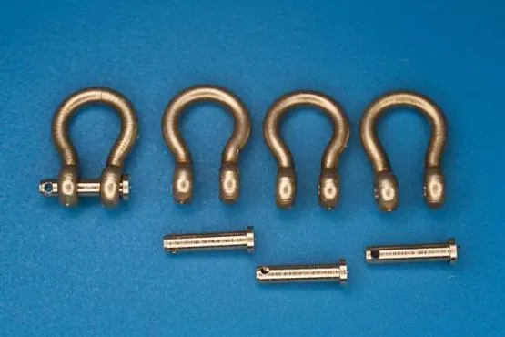 Shackles Type B 1:35