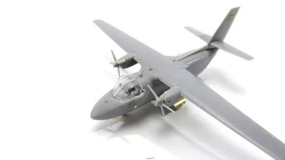 L-410 P.E. set for E.E. 1:144