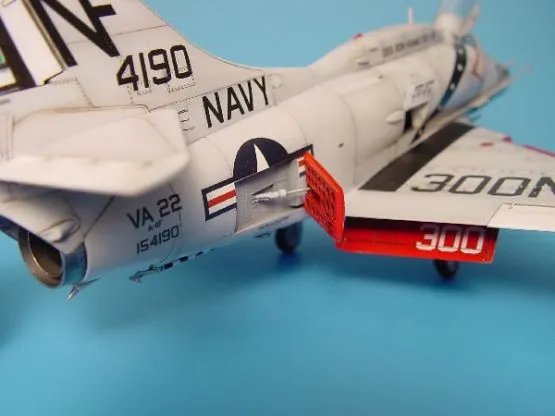 A-4E/F Skyhawk open airbrakes set für Hasegawa 1:48