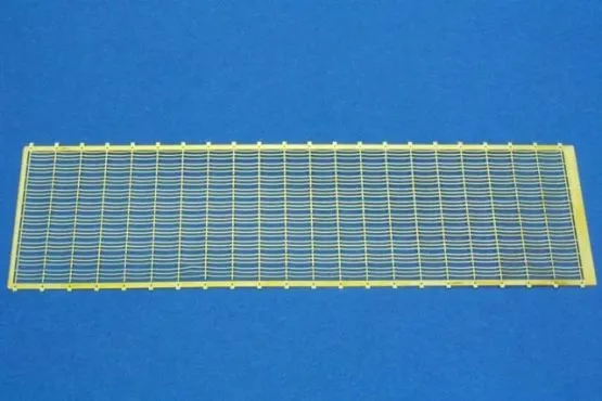 Ship railing (3 Chains sag) 1:350