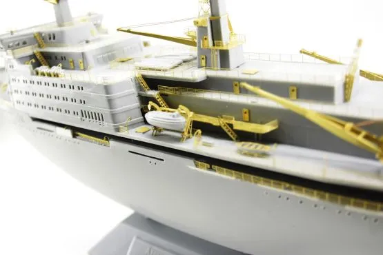 Ice breaker "Arktika" P.E. set 1:400