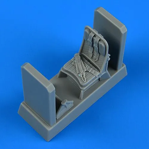Z-37 Čmelák seat w/ seatbelts 1:48