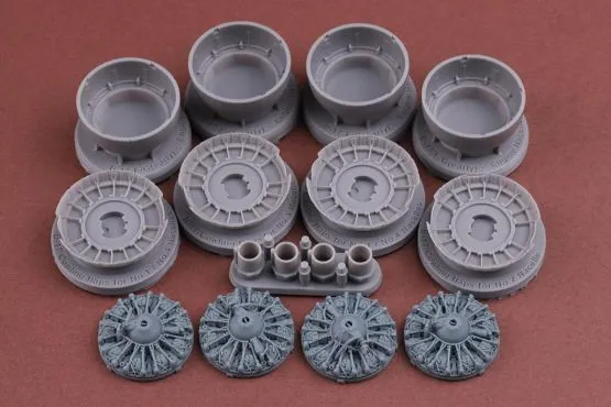 B-17 F/G (Early) Engine & Cowling set for HK M. 1:48