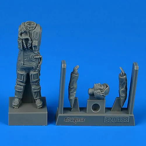 R.A.F. Fighter Pilot (Falkland War) 1:32