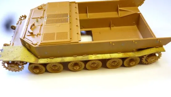 SD.Kfz. 184. Ferdinand Track shelves set 1:35