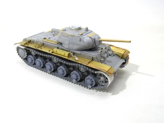 KV Tanks P.E. set for Eastern Express 1:35