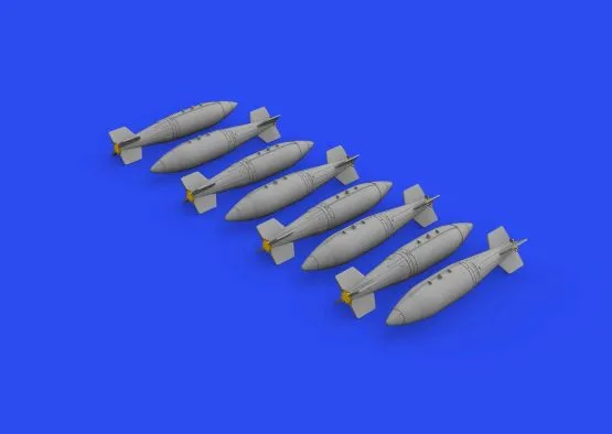 British 1000lb retarded bombs w_960 fuse 1:72
