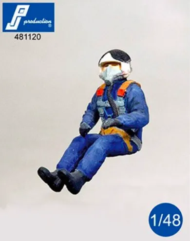Russian pilot seated (80' - 90') 1:48