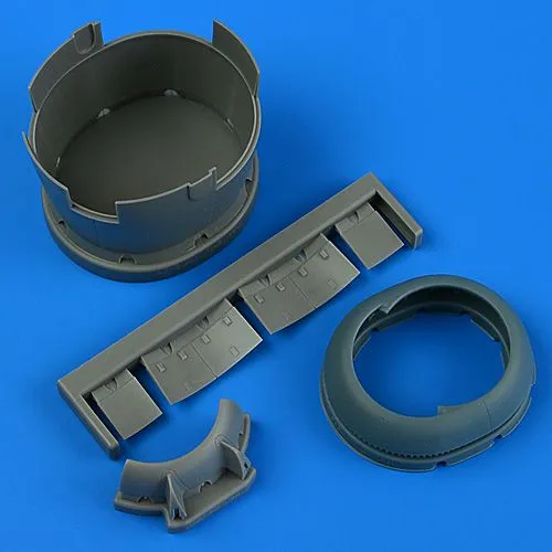 F6F-3 Hellcat early cowling and cooling flaps (closed) (Eduard) 1:48