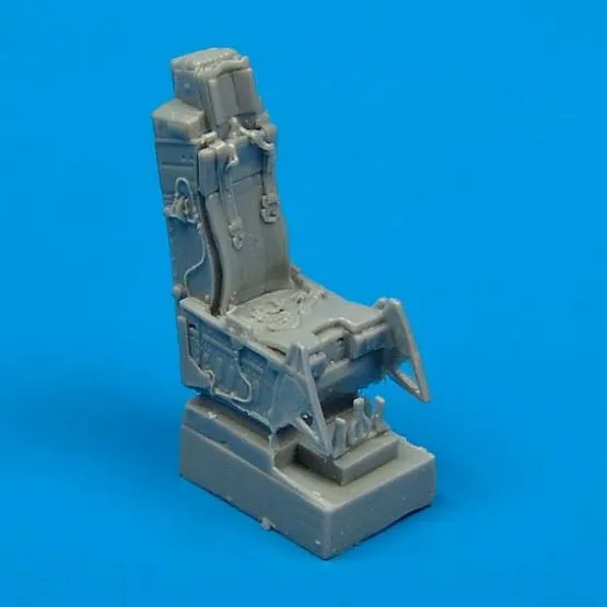 F-16A/C ejection seat with safety belts 1:72