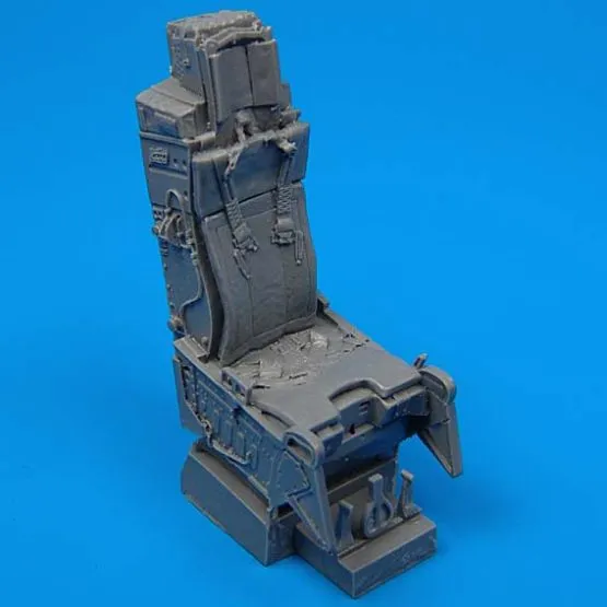 F-15 ejection seat with safety belts 1:72