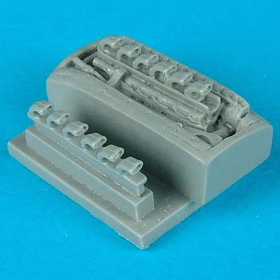 P-51A Mustang engine 1:72