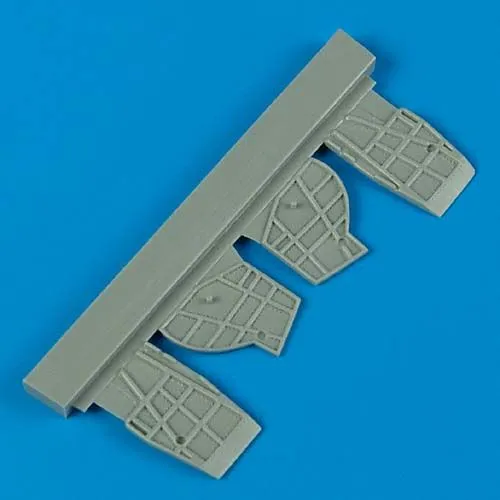 SB2C Helldiver undercarriage covers 1:72