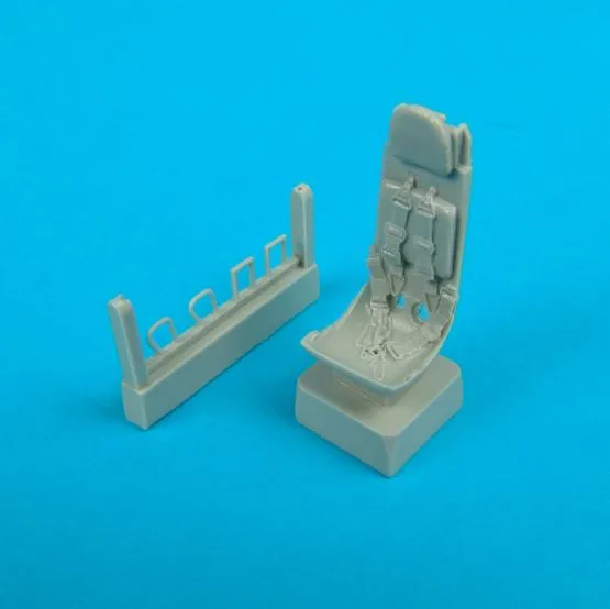 He 162 ejection seat with safety belts 1:48
