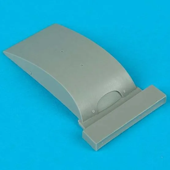 Spitfire Mk.IX flat tank 1:48