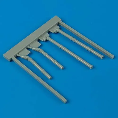 Wellington fuel outlet pipe - opened flaps 1:48