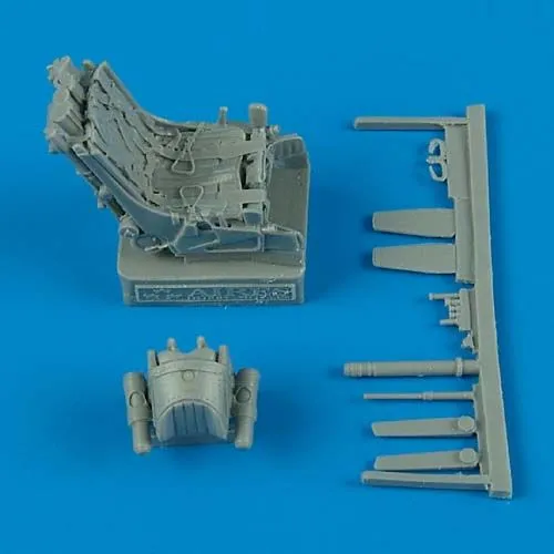MiG-29 ejection seat with safety belts 1:48