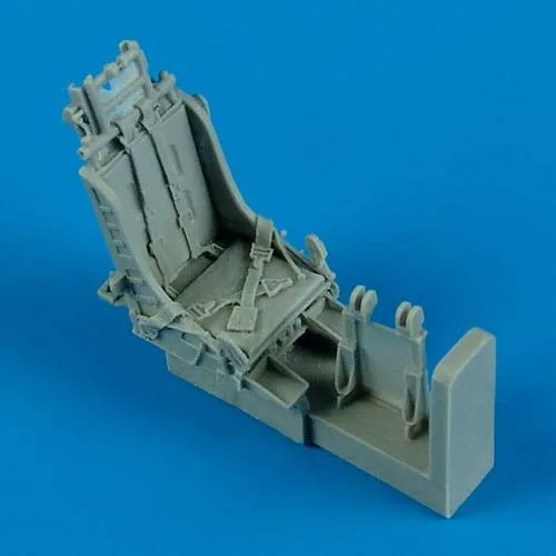 F-84G ejection seats with safety belts 1:48
