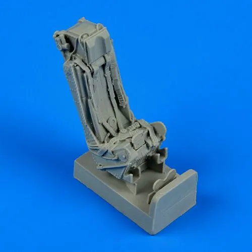 Hawker Hunter ejection seat with safety belts 1:48