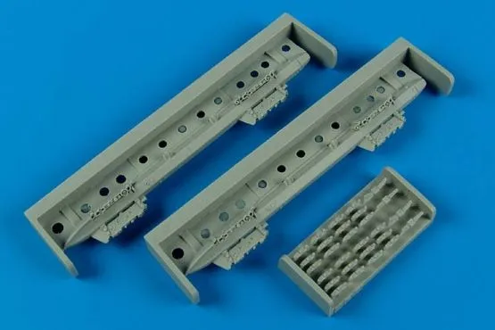 US NAVY multiple ejector rack MER-7 (A/A37B-6) 1:48