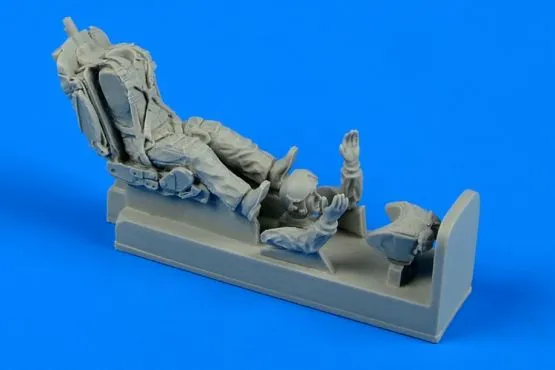 Soviet MiG-21 pilot in ejection seat 1:48