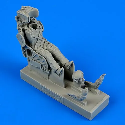 Soviet pilot with KS-4 ejection seat 1:48
