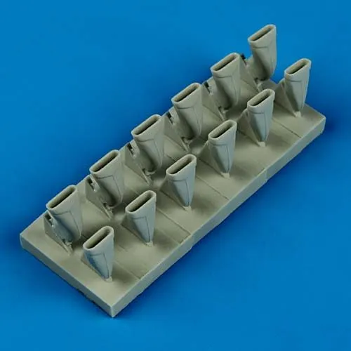 Spitfire Mk.VIII exhaust - fishtail 1:32