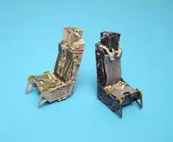 ACES II ejection seats 1:72