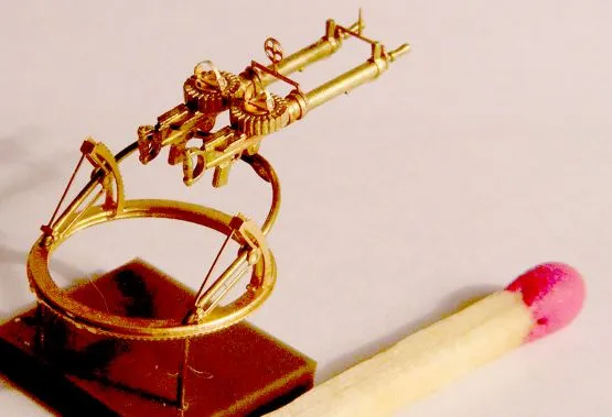 Lewis Mk.II twin MG on the Scarff ring 1:72
