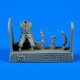 German/ Austro-Hungarian Aircraft Mechanic p.2 1:72