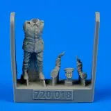 German/ Austro-Hungarian Aircraft Mechanic p.3 1:72