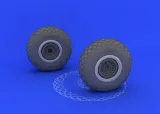 B-17 wheels 1:32 B-17 wheels 1:32